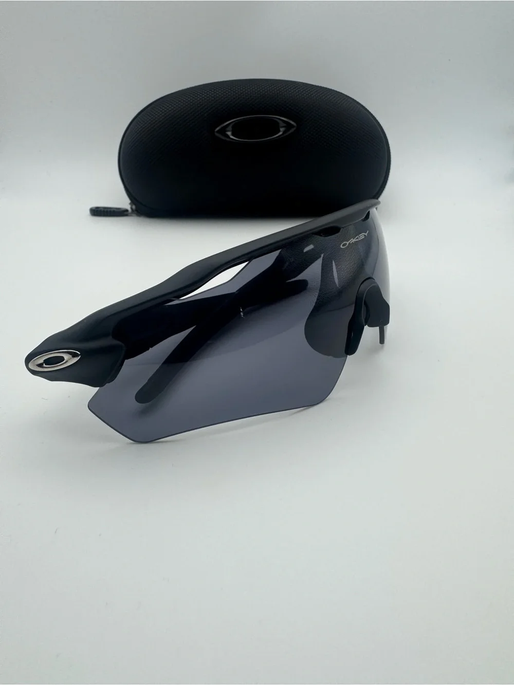 Oakley Radar Sunglasses - Matte Black Frame / Dark Grey Lens
